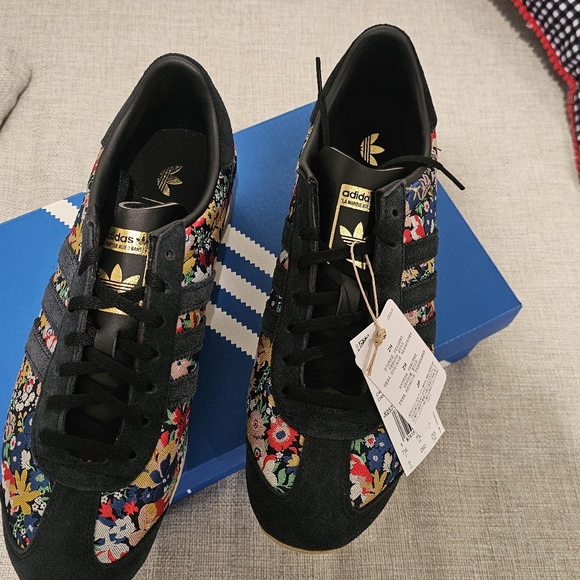 Adidas Floral Sneakers - Picture 2 of 8